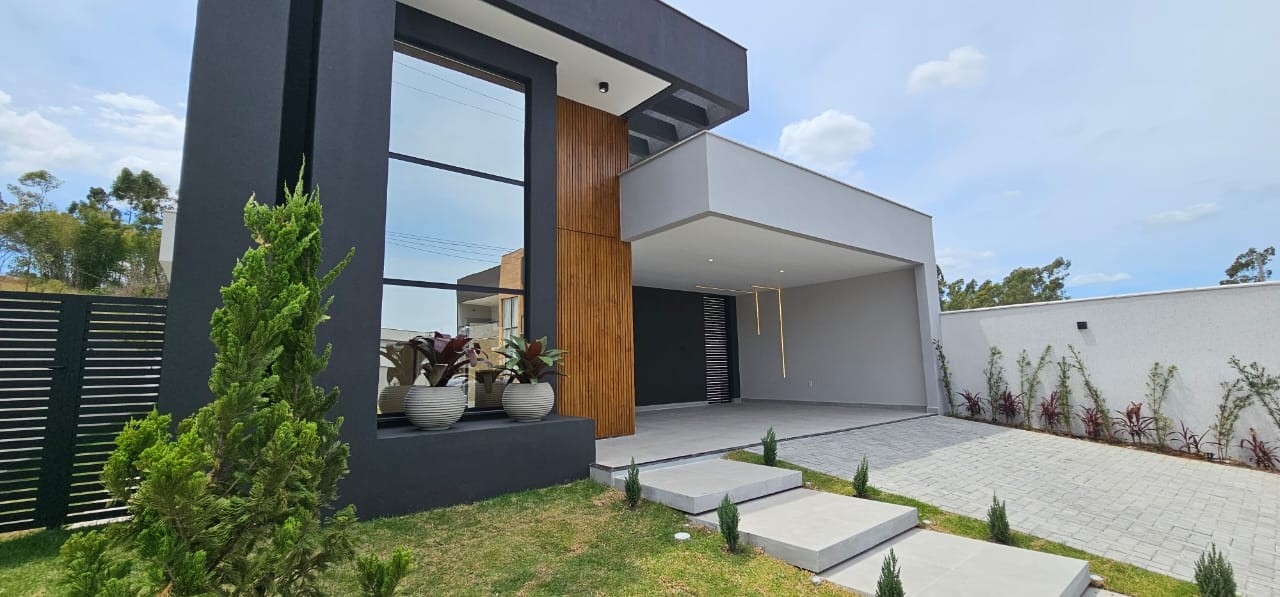 Casa em Condom�nio